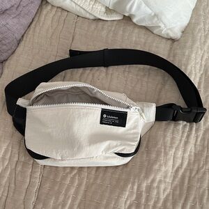 lululemon athletica Cream and Black Belt Bag